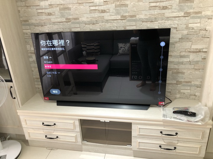 [開箱]LG-OLED55C9PWA遲來的開箱