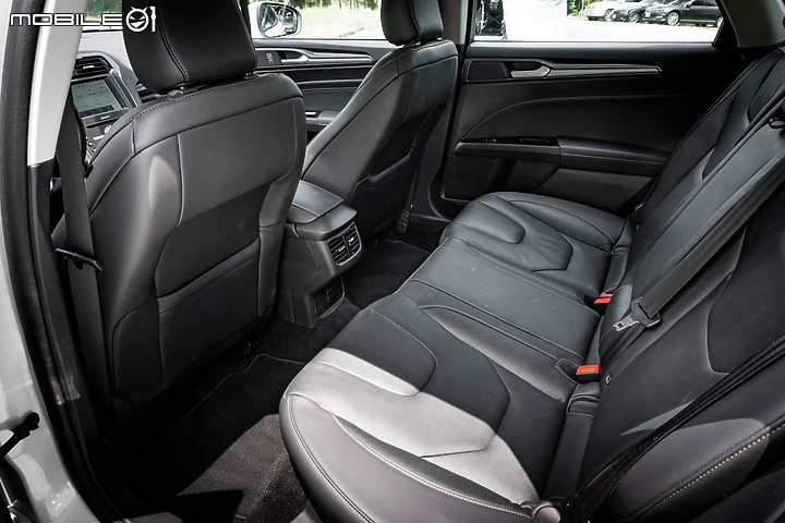 Ford 旅行師兄弟鬩牆，Mondeo Wagon、Focus ST Wagon 如何抉擇？