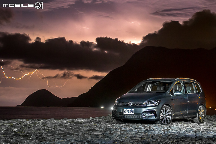 Volkswagen Touran 280 TSI R-Line 試駕 為了家庭而生的 5+2 MPV