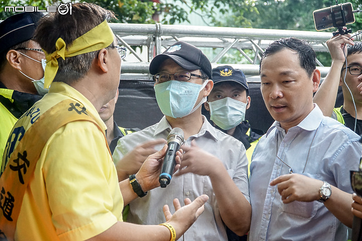 【採訪】騎士也要有安全的路！台灣機車路權促進會起義包圍公路總局抗議！