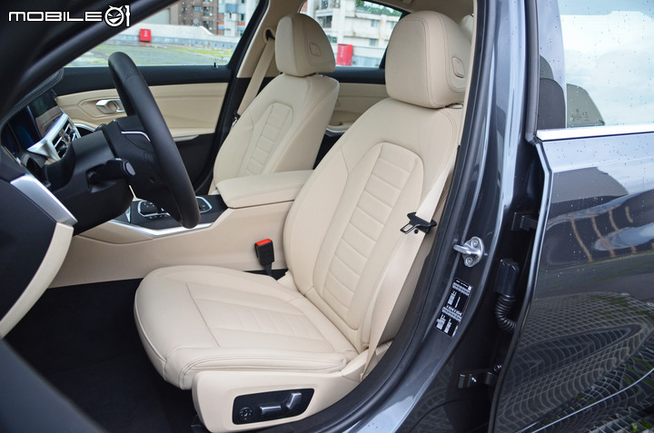 BMW 318i Luxury 試駕,內斂低調卻又讓人愛不釋手!
