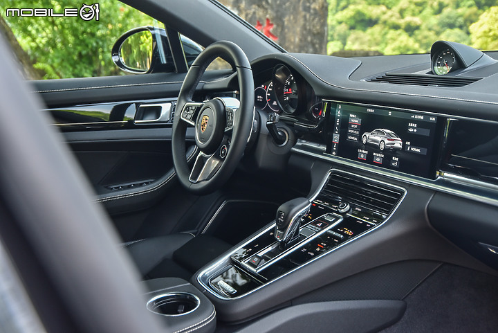 Porsche Panamera 10 Years Edition 十週年特仕版試駕 依然是最動人的四門跑房！