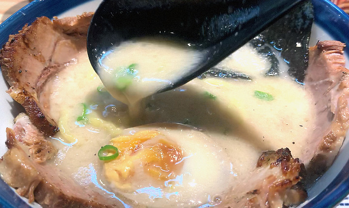 新竹．吃飽飽｜Hiro's らぁ麵 Kitchen 竹北店｜濃湯等級豚骨湯頭