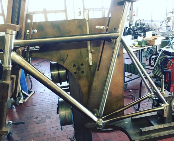 Zullo Inqubo (夢幻Deda EOM 16.5 硼鋼管材) 變型管 + T47五通 + ISP座管 + 碟煞😈😈