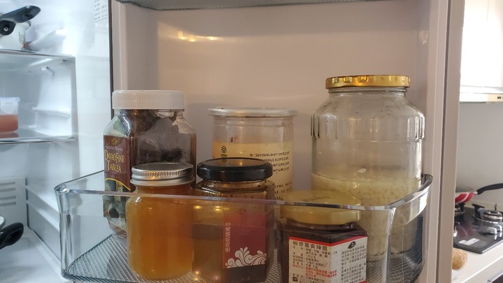 振興券來得真是時候,開箱新買的日立冰箱RHW610JJ