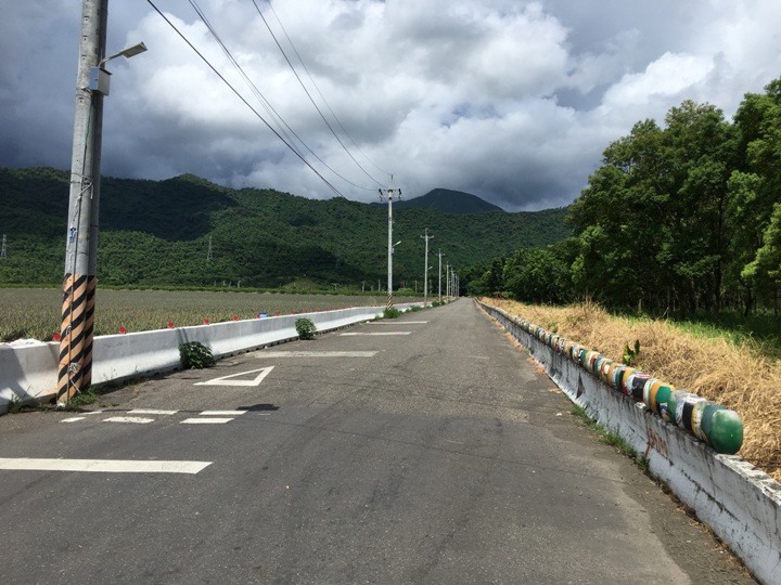 屏 東 萬 金 糖 鐵 自 行 車 道