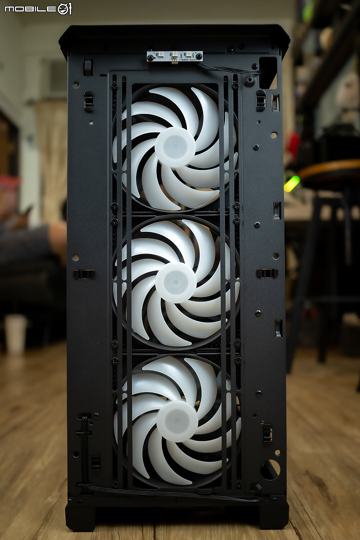 DRGB更吸睛、進氣大增量 Phanteks P500A DRGB