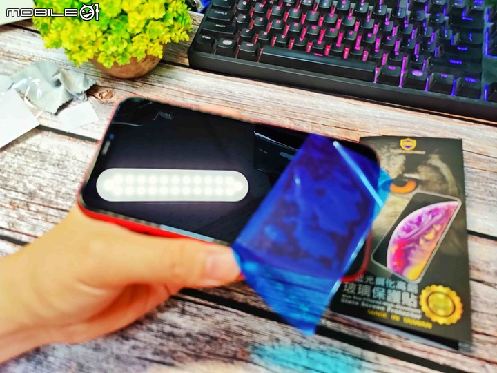 iPhone 11 保護貼安裝教學 – BlueOwlShield 藍鷹盾硬度破壞實測