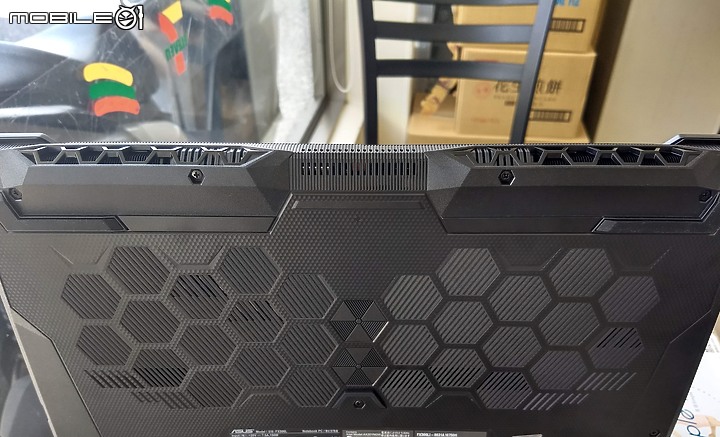 點我看大圖 穩定至上的 TUF GAMING FX506LI 小七驗機初體驗