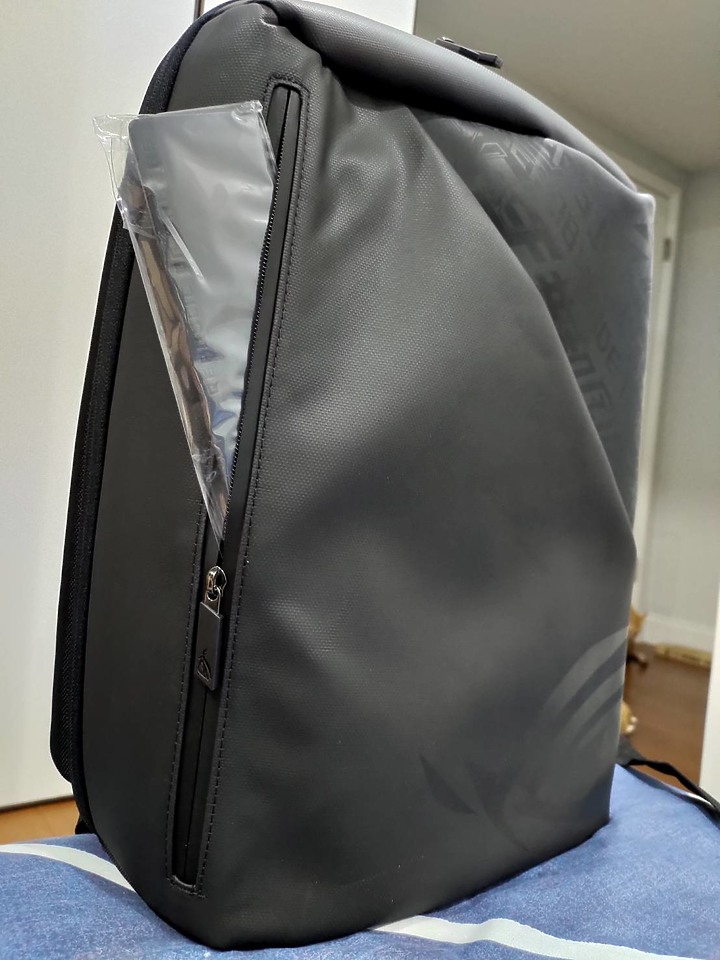 ASUS ROG Zephyrus Duo 15 極度不專業開箱分享~