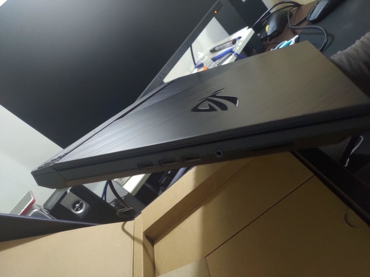 [開箱分享] 魔霸新銳/Strix G15(G512LV) i7-10875H+RTX2060(115W)