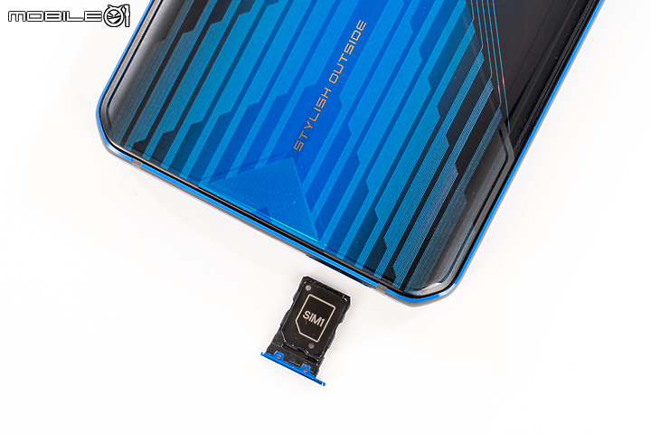 Lenovo Legion Phone Duel開箱速覽 規格同樣到頂、中置設計夠噱頭