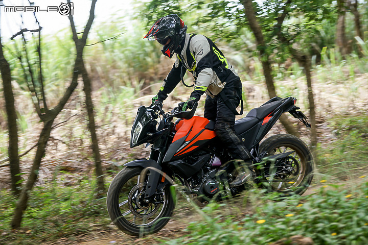 KTM 390 Adventure 試駕 配備溢滿的輕量越野家