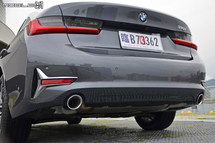 BMW 318i Luxury 試駕,內斂低調卻又讓人愛不釋手!