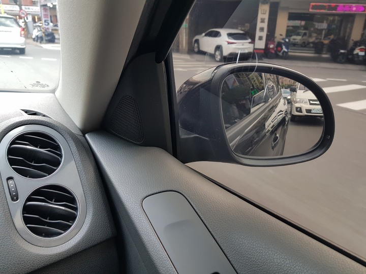 Tiguan業務隔熱紙升級carlife簡單心得