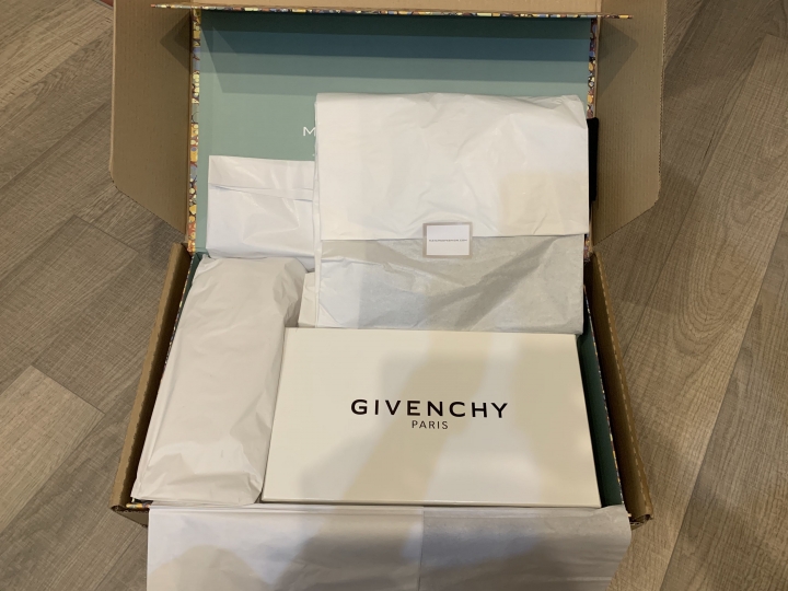 「開箱」Givenchy 短筒休閒鞋 & Valentino VLTN polo衫