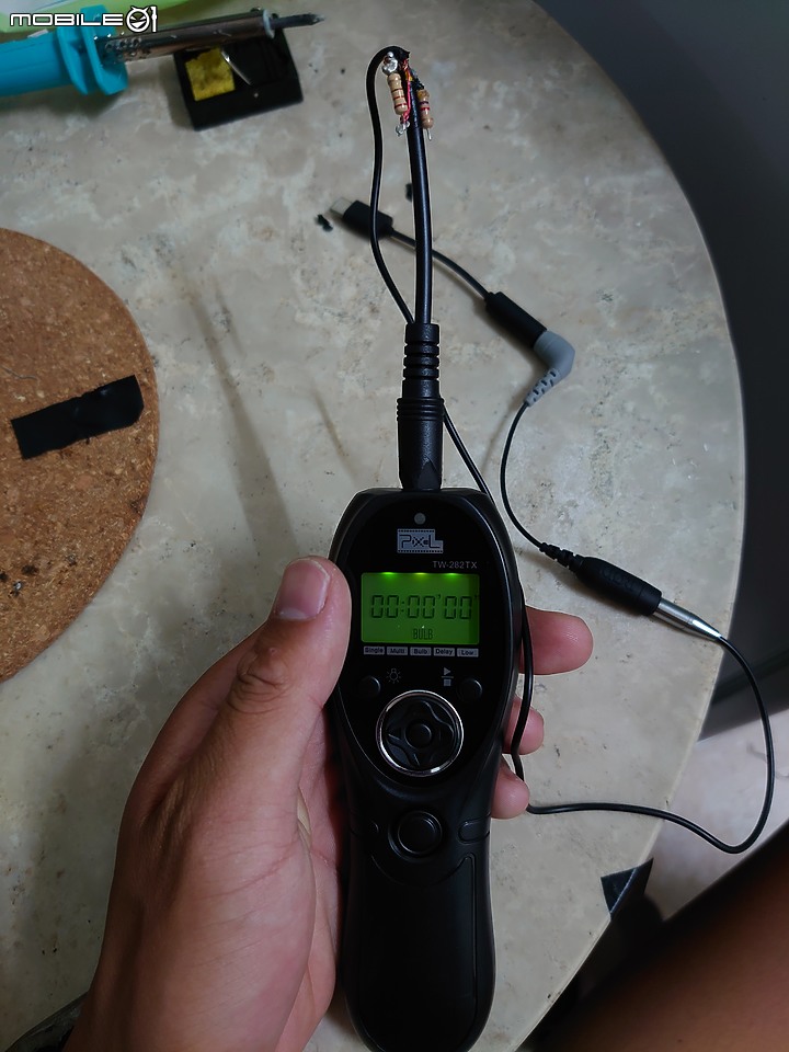 分享我的Xperia 1系列小魔改-星空縮時都包下的超絕快門線,真正的專業攝影機