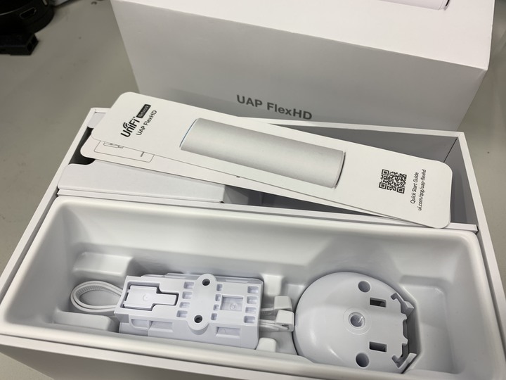 [小開箱] Ubiquiti UAP FlexHD使用