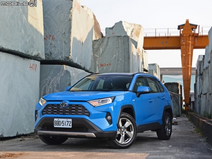 【國內新訊】Toyota 2021年式 RAV4 將調漲 2~3 萬元,另增加 2.0 4WD 版本!