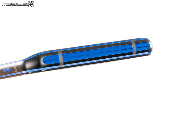 Lenovo Legion Phone Duel開箱速覽 規格同樣到頂、中置設計夠噱頭