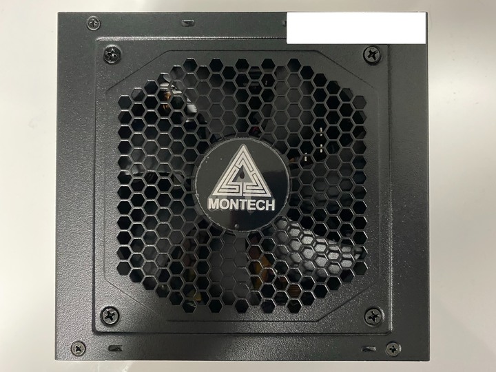 點我看大圖 【簡易開箱】MONTECH 君主CENTURY 創世紀 550W