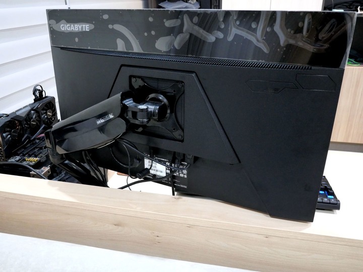 入門電競螢幕 GIGABYTE G27F 簡單心得