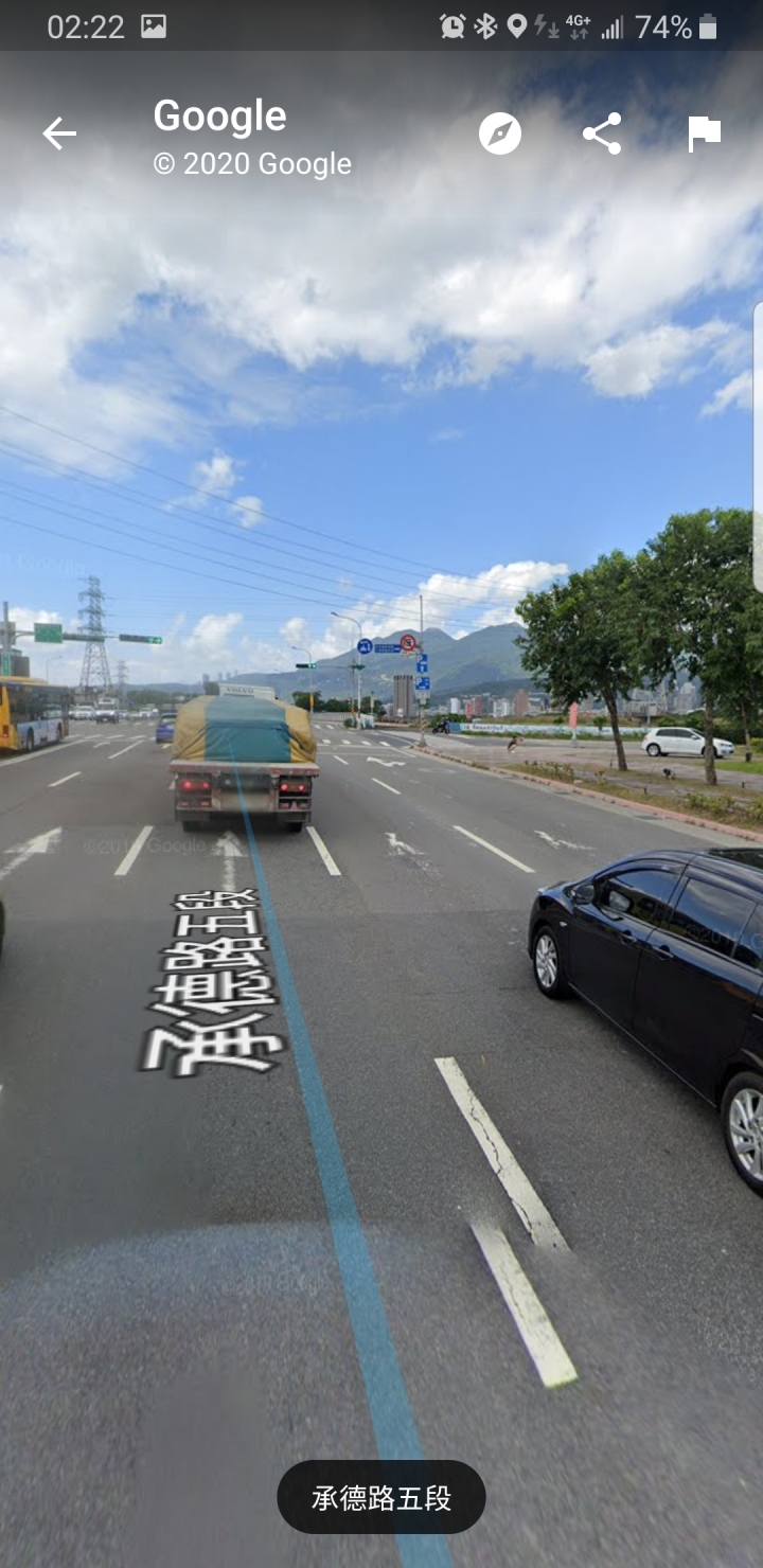 請教快慢車道分隔線是否可以可以跨越