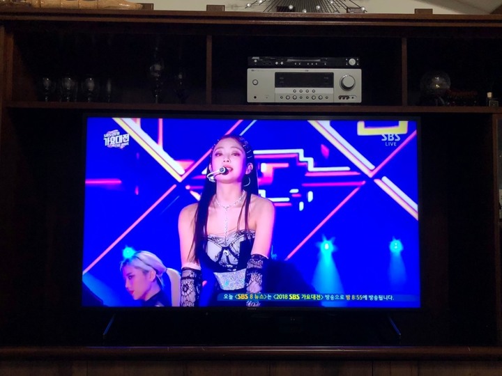 點我看大圖 分享Sony 8000H電視