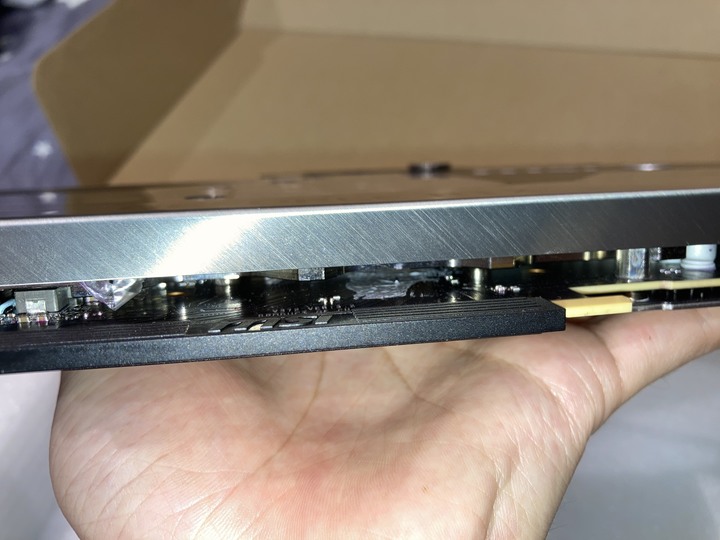 微星 RTX 2080 EK 水冷版,你給我翻譯翻譯什麼叫驚喜