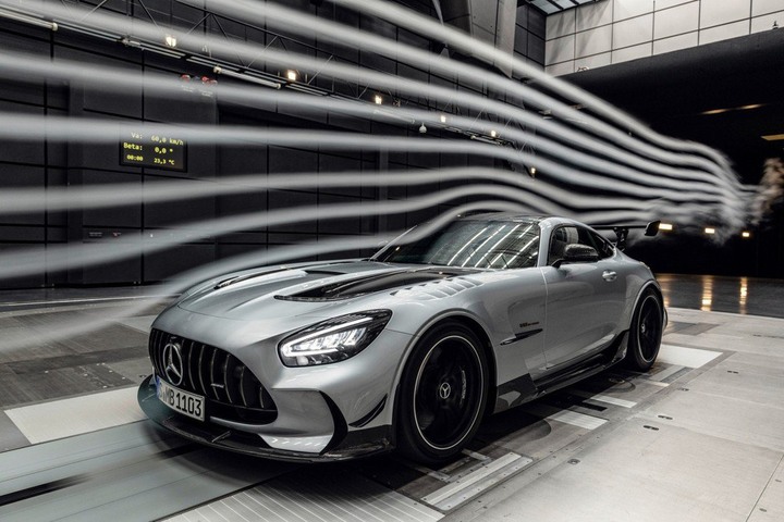 最強賓士誕生！Mercedes-AMG GT Black Series挾730匹馬力吞噬所有道路