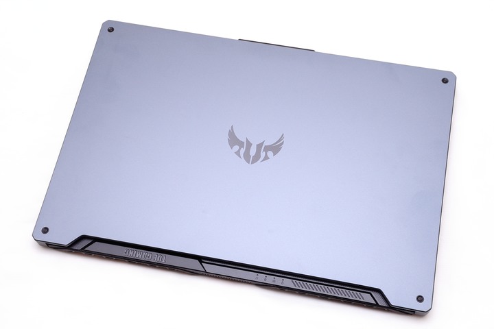 螢幕加大更全能，ASUS TUF Gaming A17 FA706IU 電競筆電開箱測試