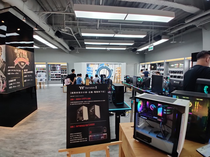 【小惡魔振興券】台北秋葉原(!?)適合全家大小的宅生活好去處__三創生活園區