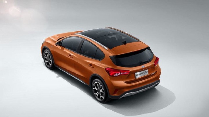 Toyota Corolla Cross 的對手，Ford Focus Active 跨界款有望登台！