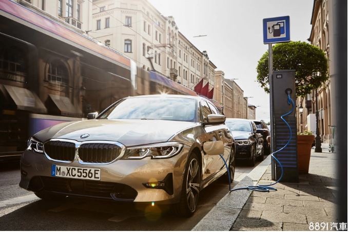 不再只是傳言!BMW預告推出純電5系列及X1