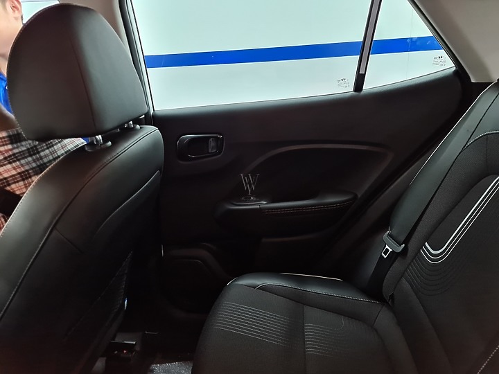 挑戰尺碼迷思!4米都會小休旅新選擇 Hyundai Venue靜態賞車