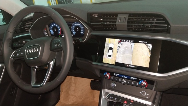 360環景顯影系統加持 Q3停車好安心
