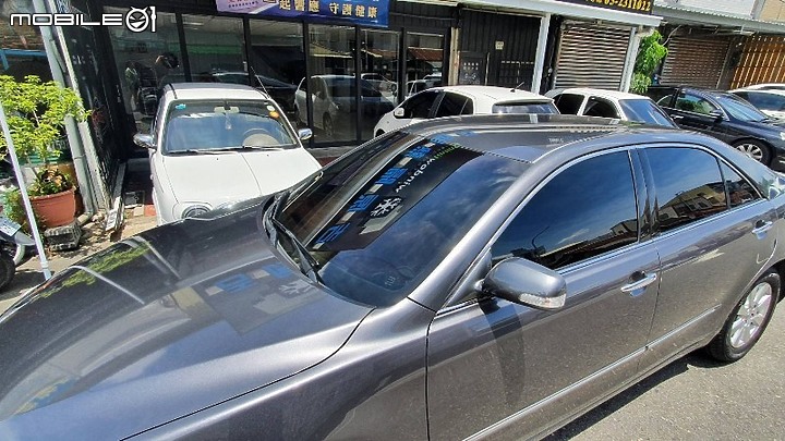 點我看大圖 Camry 隔熱紙舊換新 隔熱超有感