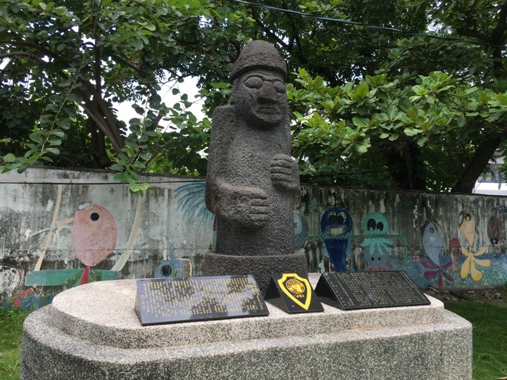 東 港 小 鎮 漫 遊 騎