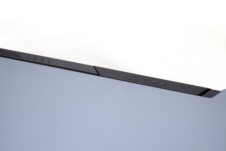 螢幕加大更全能，ASUS TUF Gaming A17 FA706IU 電競筆電開箱測試