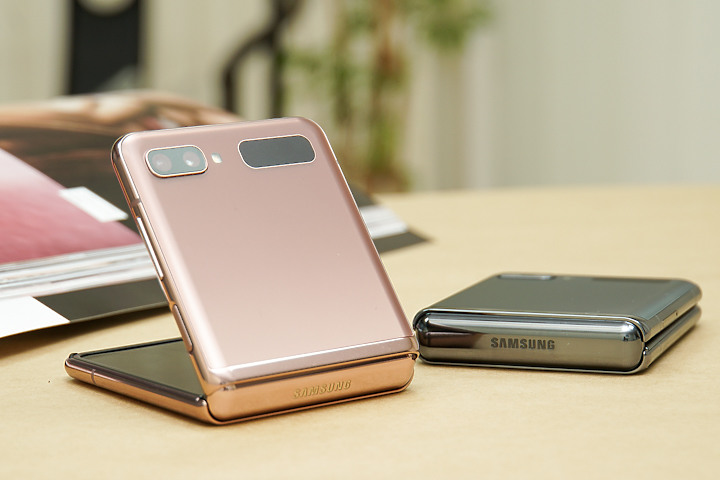 低調霧面裡有強大處理器的 5G Galaxy Z Flip 新色動眼看(新增台灣上市資訊)