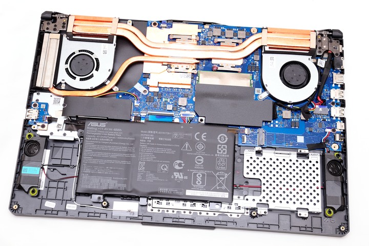 螢幕加大更全能，ASUS TUF Gaming A17 FA706IU 電競筆電開箱測試