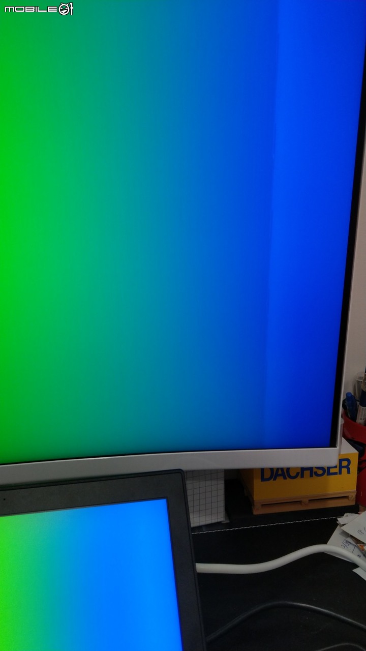 AOC CU32V3/WW 螢幕漸層色顯示問題