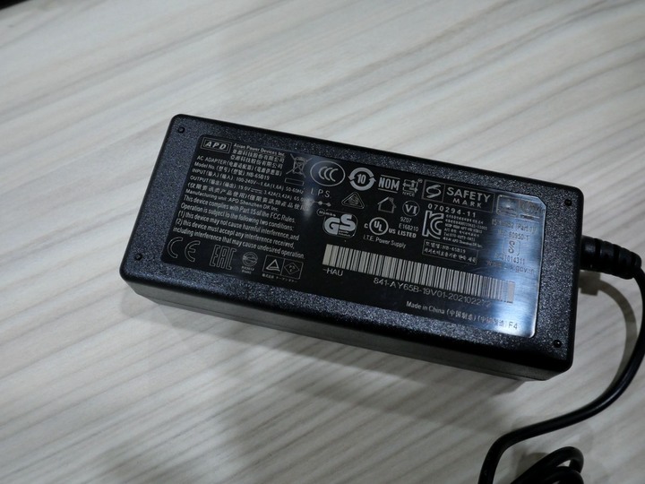 入門電競螢幕 GIGABYTE G27F 簡單心得