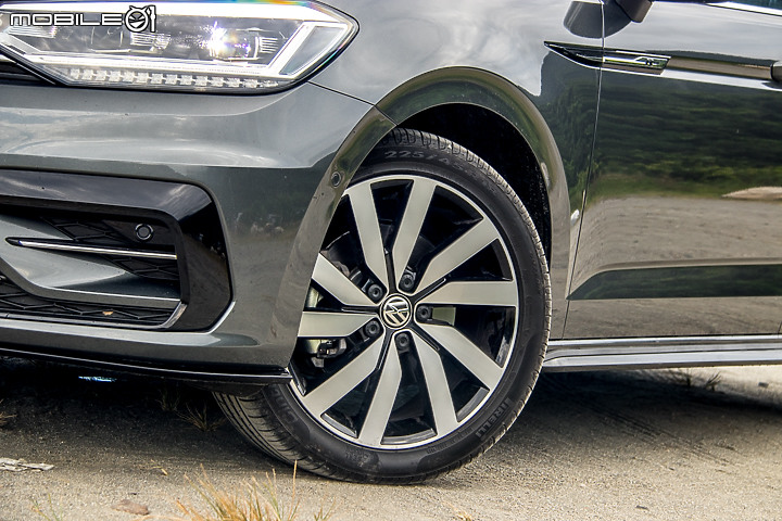 Volkswagen Touran 280 TSI R-Line 試駕 為了家庭而生的 5+2 MPV