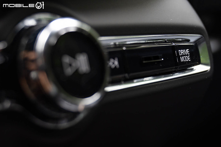 Volvo XC40 T3 Momentum 三缸新入門輕休旅試駕:都會小家庭最佳良伴