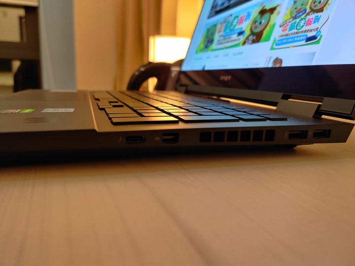 玩遊戲不必宅在家！ HP OMEN 15 潮競筆電