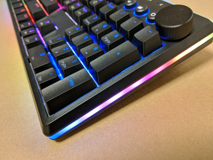 手感與C/P值都是超高 irocks K71M RGB 開箱