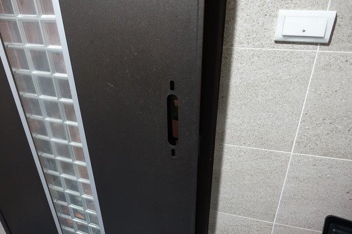 【開箱】韓國市占最強電子鎖龍頭品牌！COMMAX康邁世推拉式全自動電子鎖CDL-811B