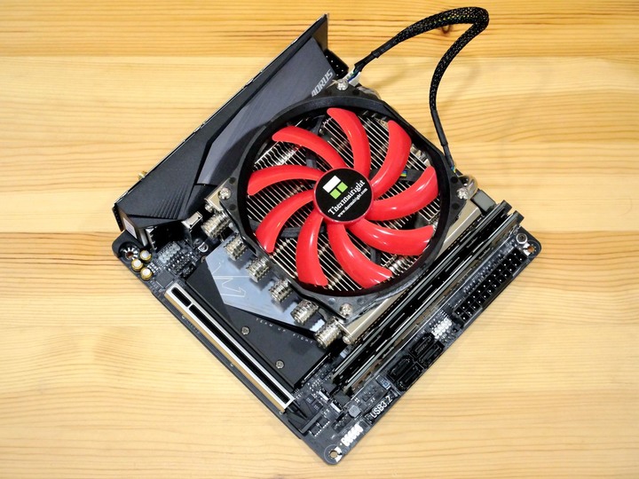七奈米的小G機 feat. B550I AORUS x R7 4750G