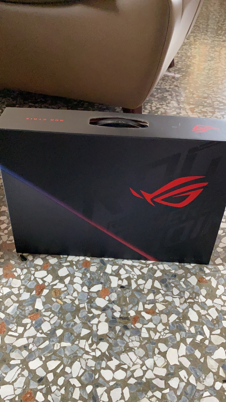 Rog strix g15 簡單開箱